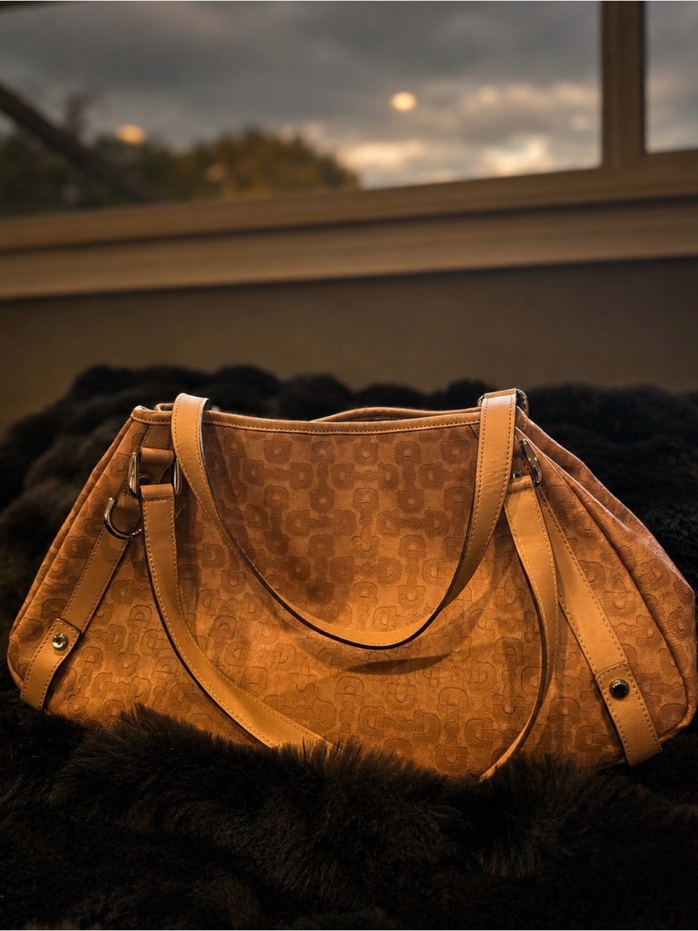 Vintage Gucci Leather Monogram Shoulder Bag – Dusty Rose / Clay Tone
